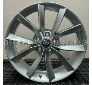 Оригінальні диски Skoda R18 Octavia SuperB Kodiaq 3V0601025 Оригінальні диски Skoda R18 Octavia SuperB Kodiaq 3V0601025